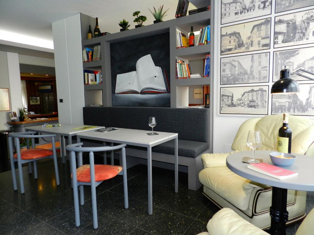 Hotel Italia 4*